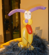 Le chien de Mickey, Pluto, en sculpture sur ballon