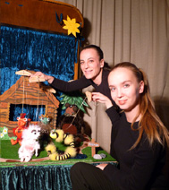 Les com�diens posent � la fin de l'arbre de Noel